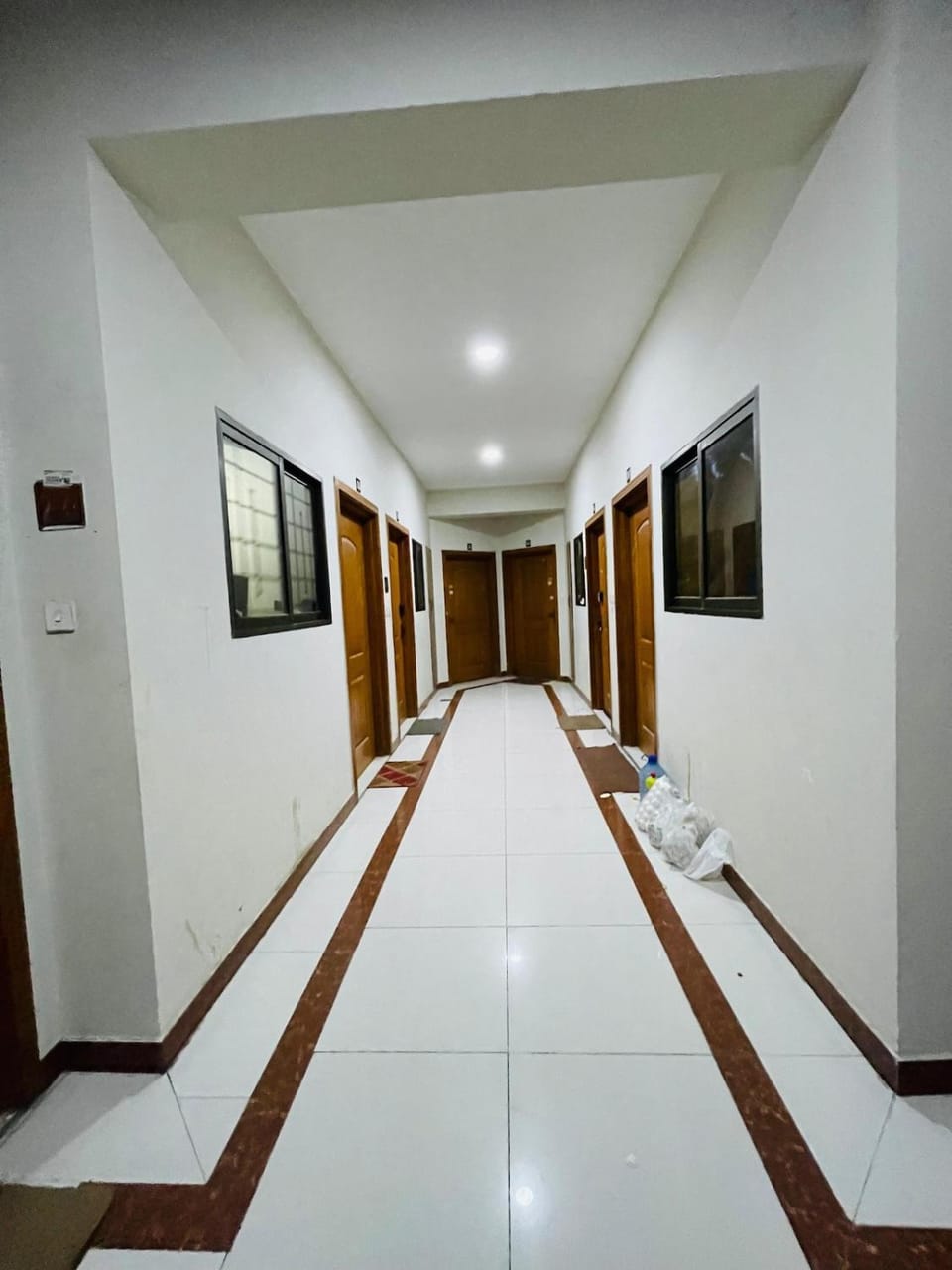 Cozy, Classy, Central Heat Mode HOT WATER Apartment in Islamabad Capital Territory
