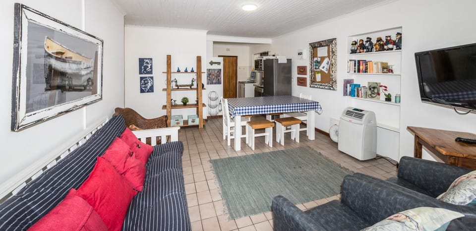 Property building, Lounge or bar