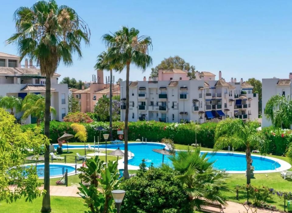 Puerto Banus! Two bedroom apt w/ pool & terrace Apartment in Marbella