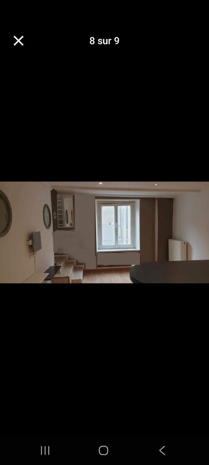 Appartement dans maison de village Apartment in Givors