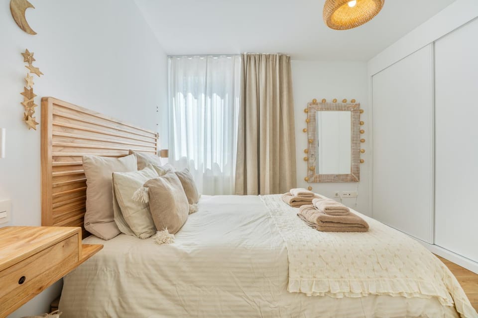 Living room, Bedroom
