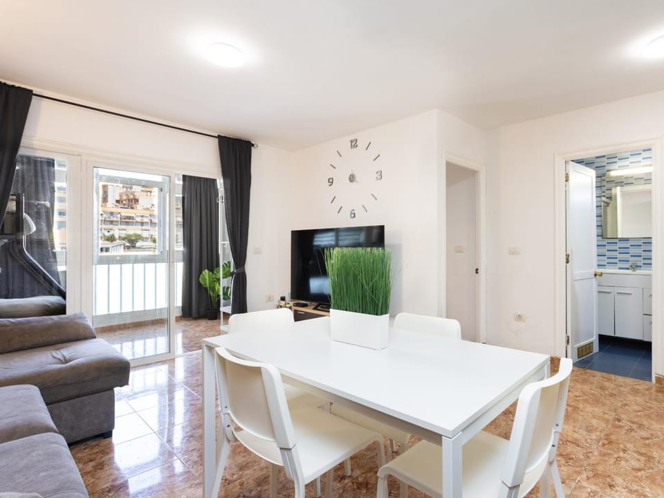 TV and multimedia, Living room, Dining area