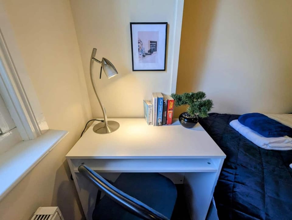 Charming City center home with Free Parking House in Edinburgh