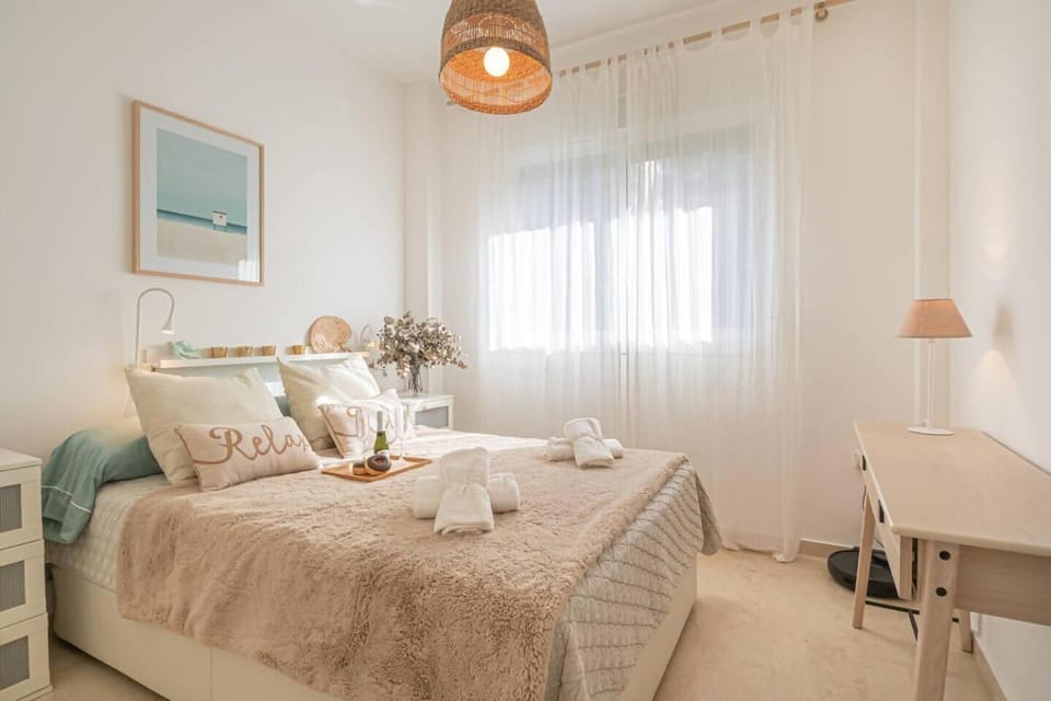 Calm and bright 1bedroom with Terrace & pool views Apartment in Sitio de Calahonda