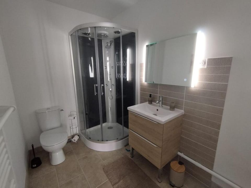 Au coeur de la ville et au bord de l'eau Apartment in Bourgogne-Franche-Comté