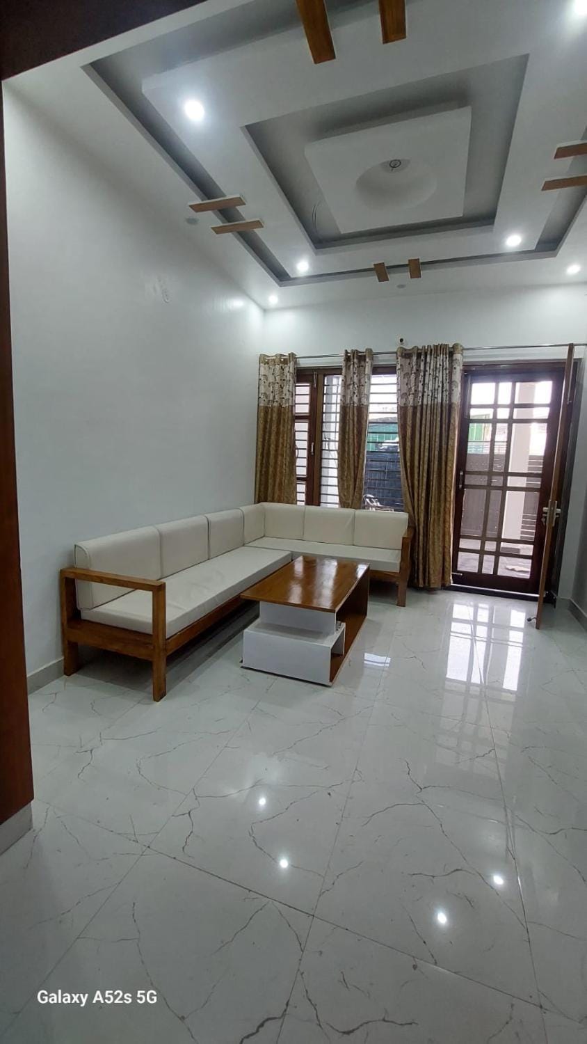Himalayan View stay 1 BHK GMS Road Apartment in Dehradun