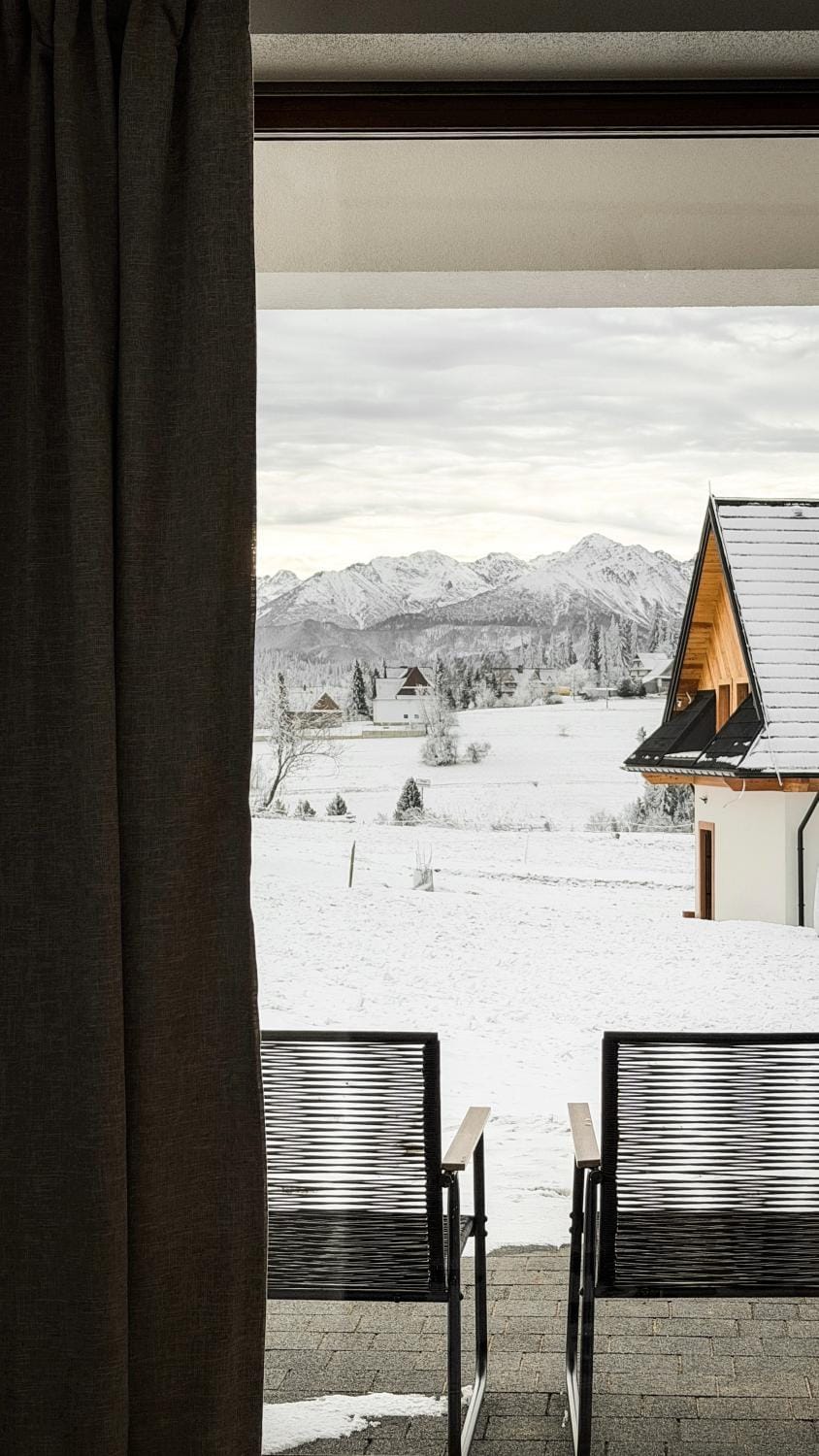 Natural landscape, Winter, View (from property/room), Living room, Seating area