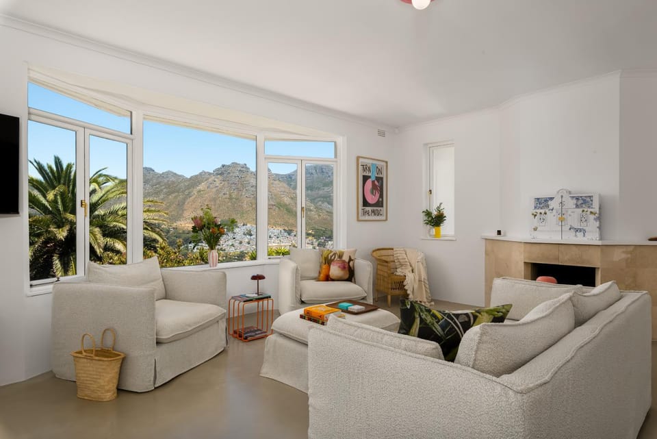 21 Mount Rhodes House in Cape Town