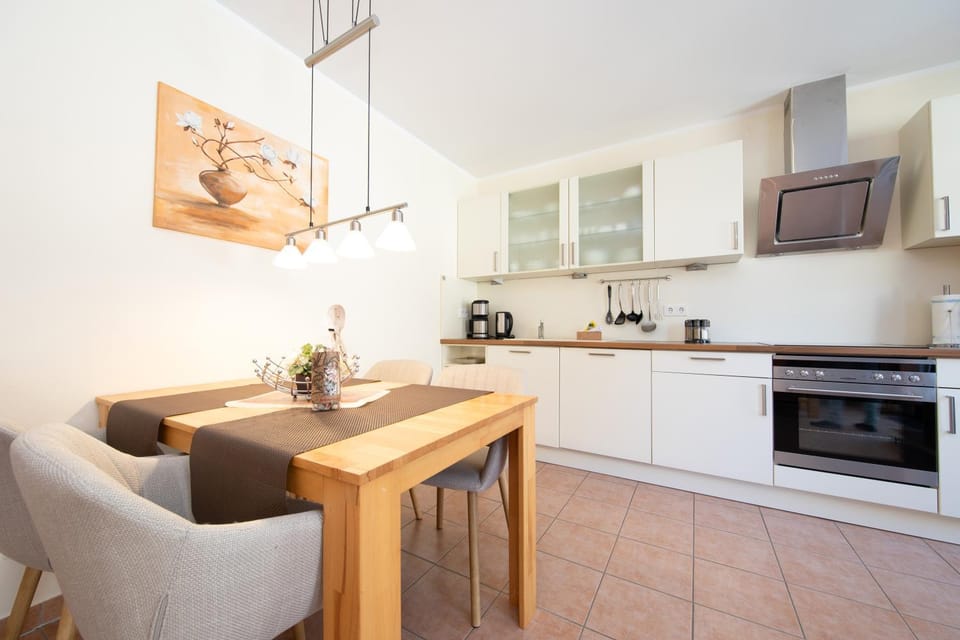 Villa Lena Ferienwohnung Sonnenschein Apartment in Sellin