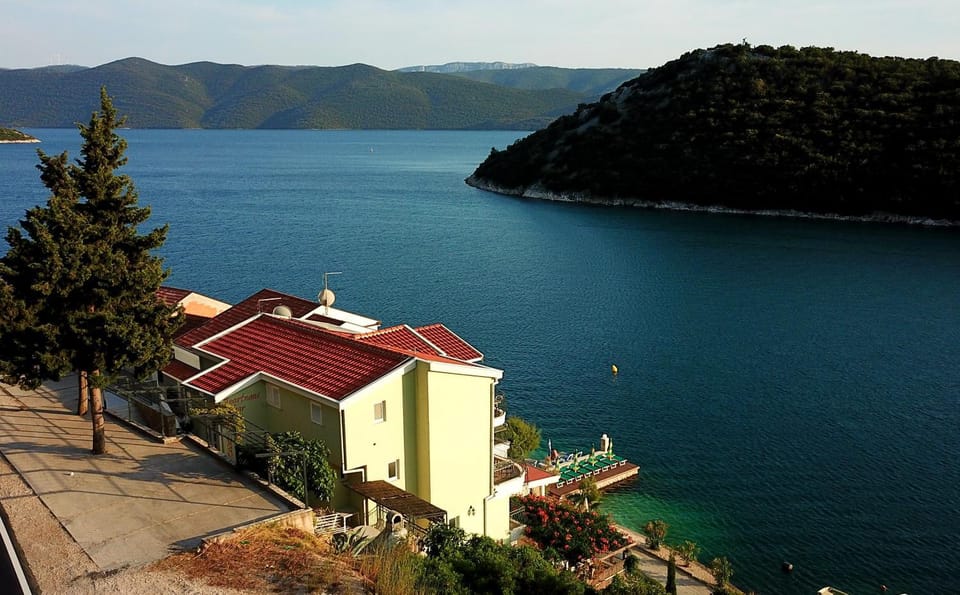 Bird's eye view, Sea view
