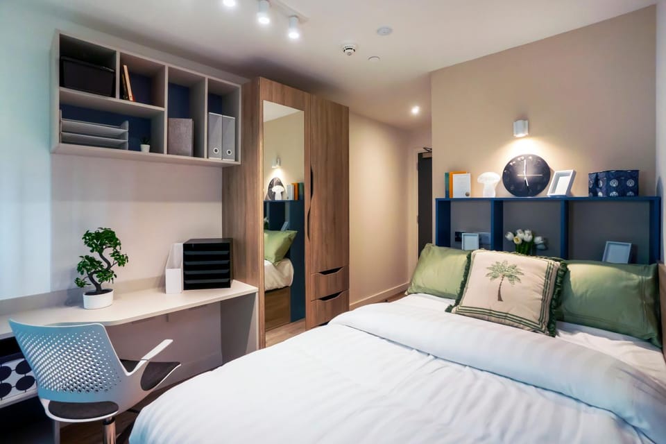 Bed, Photo of the whole room, Bedroom, wardrobe