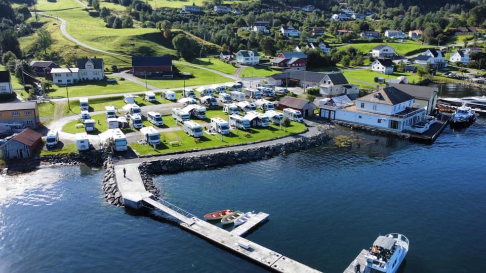 Davik Fjordparadis Campground/ 
RV Resort in Vestland