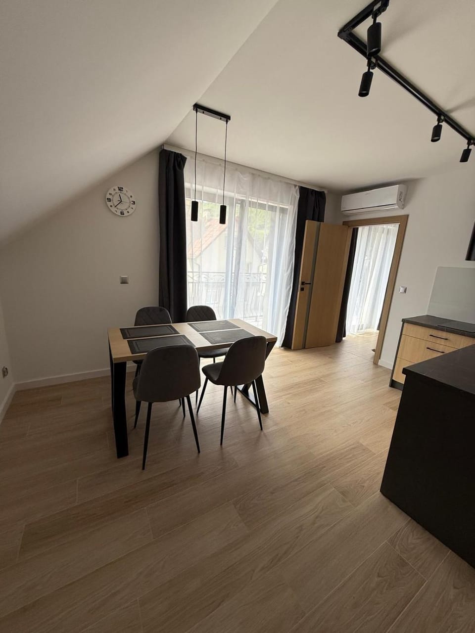 Apartamenty Szalaya 105 Apartment in Lesser Poland Voivodeship