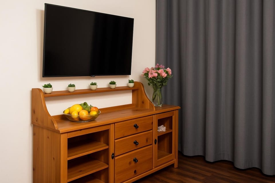Communal lounge/ TV room, TV and multimedia