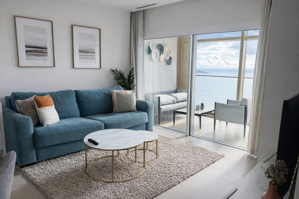 Communal lounge/ TV room, Living room
