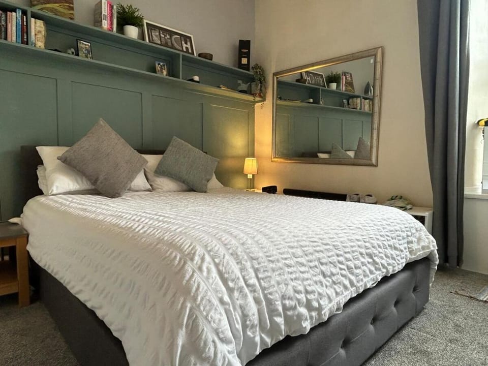 Charming Leith Retreat - walk to the shore Apartment in Edinburgh