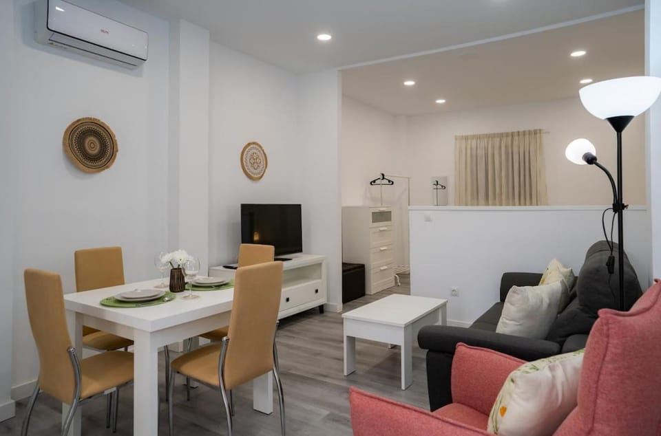Holidays & Home Estudio El Palo 8B, 400 m playa Apartment in Malaga