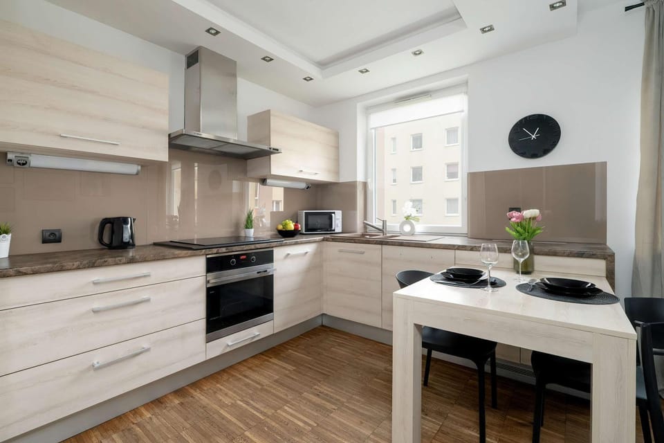 Coffee/tea facilities, Kitchen or kitchenette, Dining area