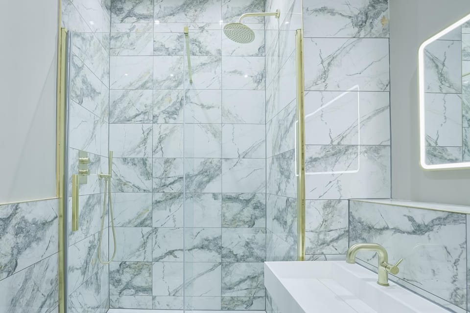 Shower, Bathroom