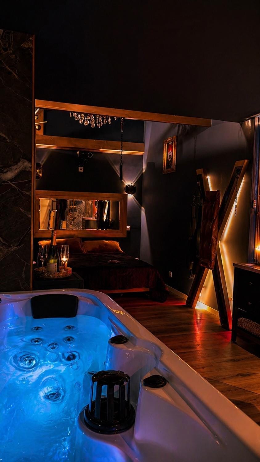 Pomme d'amour SPA suite haut de game Love hotel in Béthune