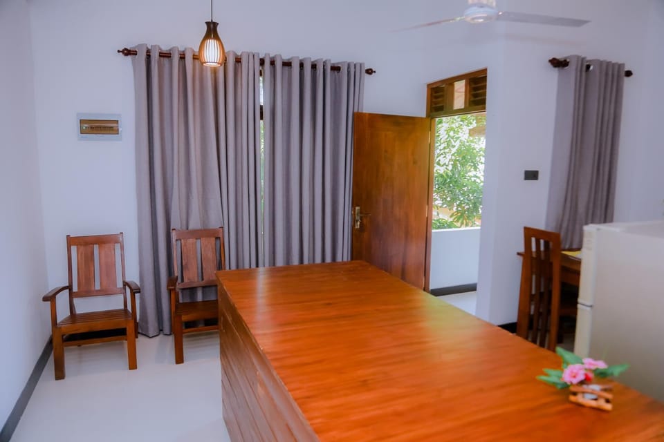 Jayuki Villa Bed and Breakfast in Mirissa
