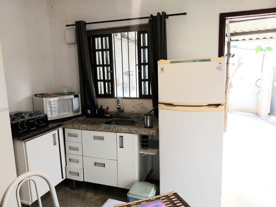 Kitchen or kitchenette, minibar, pet friendly, stove