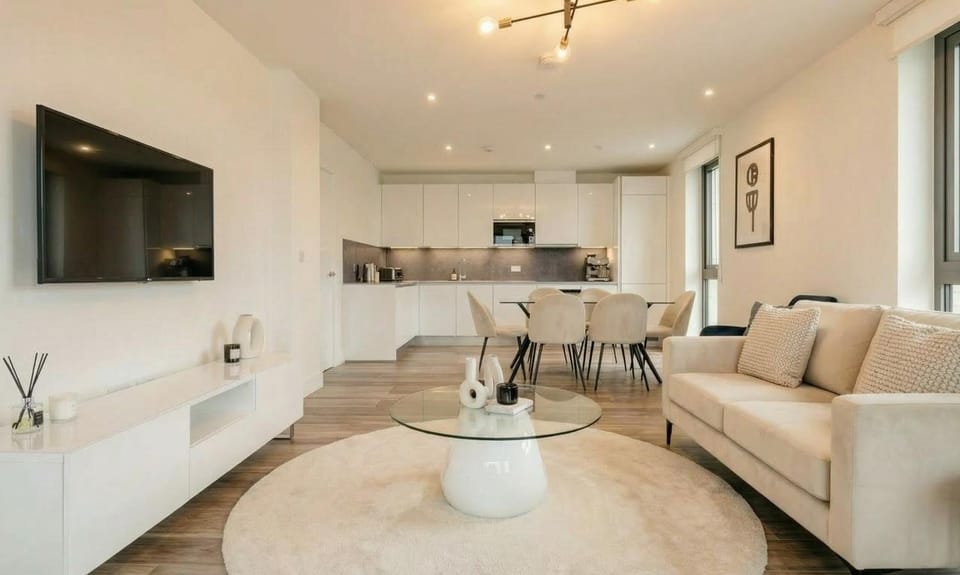 TV and multimedia, Kitchen or kitchenette, Living room, Seating area, Dining area, minibar