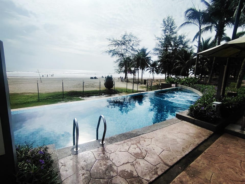 Timurbay Seafront By Moonlight Sea & Poolview Apartment in Terengganu, Malaysia