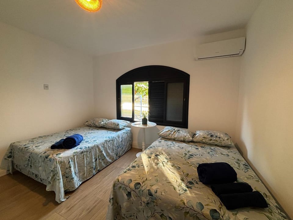 Suíte para até 4 pessoas próxima ao Centro Vacation rental in Uruguay