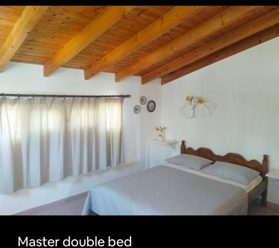 Evi's attic studio Apartment in Peloponnese, Western Greece and the Ionian