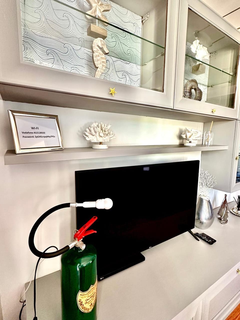 Communal lounge/ TV room