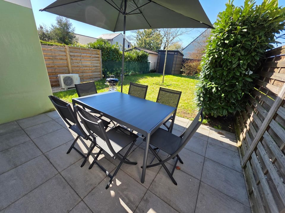Property building, Garden