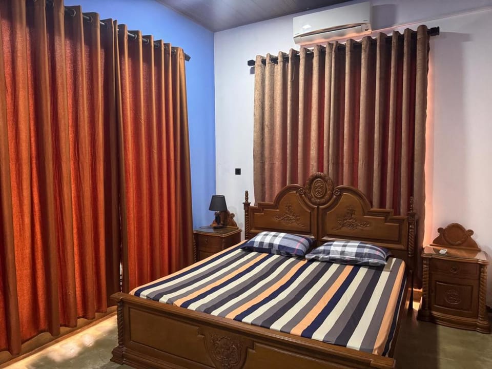 White House Villa Apartment in Western Province