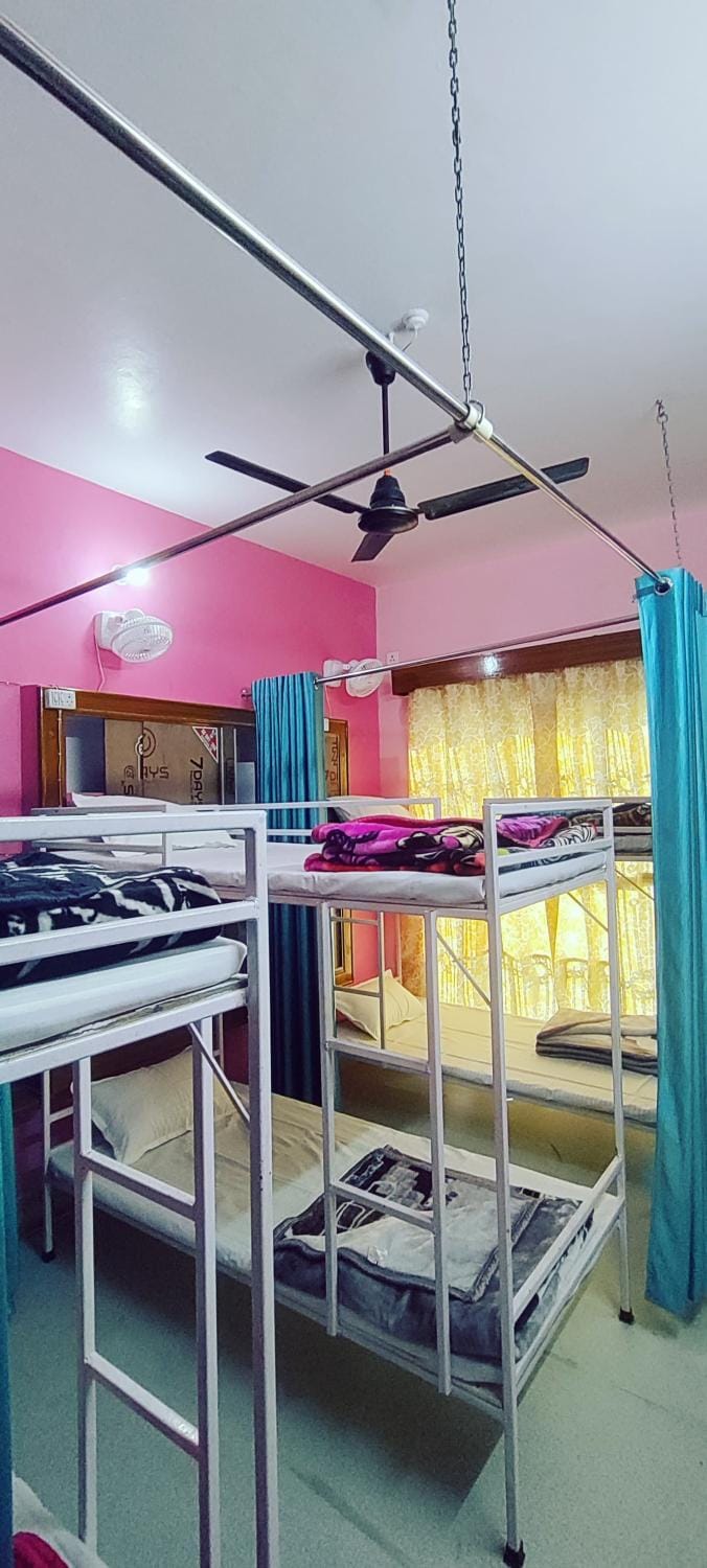 Shivaksh stay hub Vacation rental in Uttar Pradesh