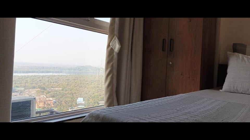 Sea-View Premium 2bhk 950sqft, Parking, Andheri W Apartment in Mumbai