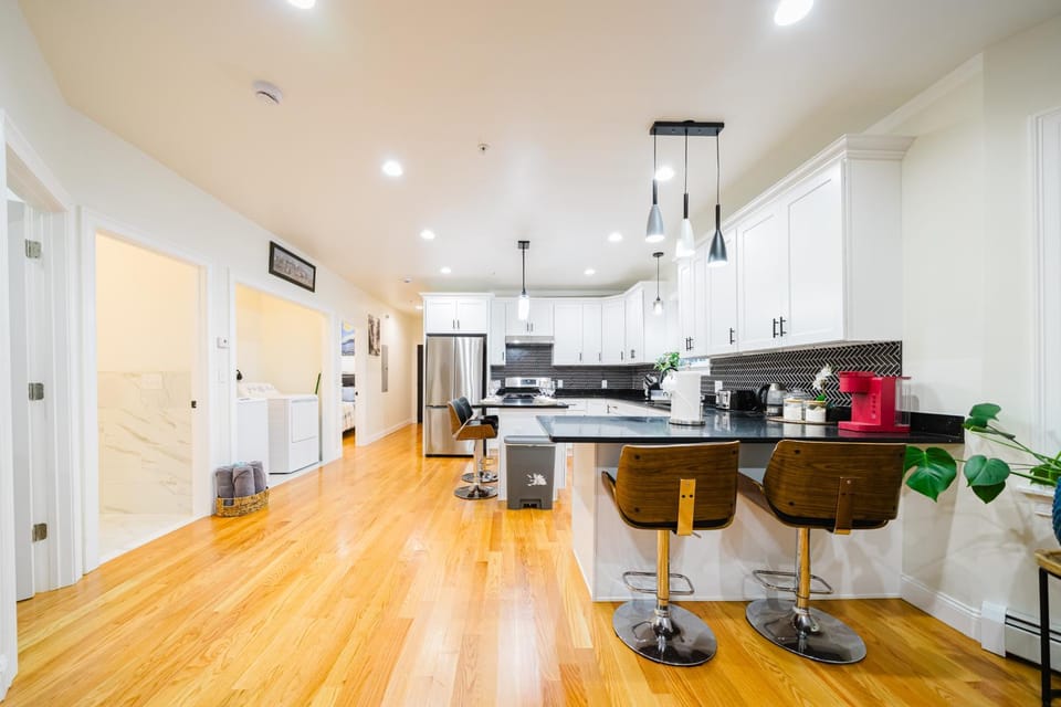 Breezy 4BR Worcester Haven - Near Parks - Ideal Summer Getaway 16-3 Apartment in Worcester