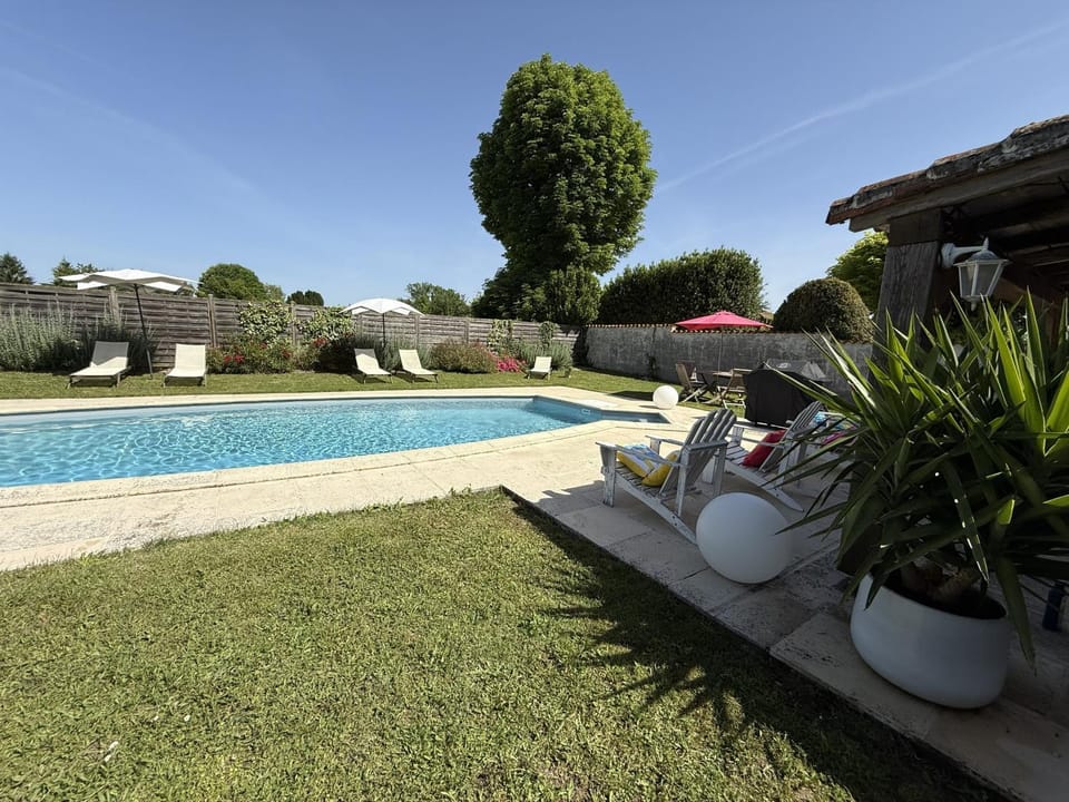 Pool view, Swimming pool