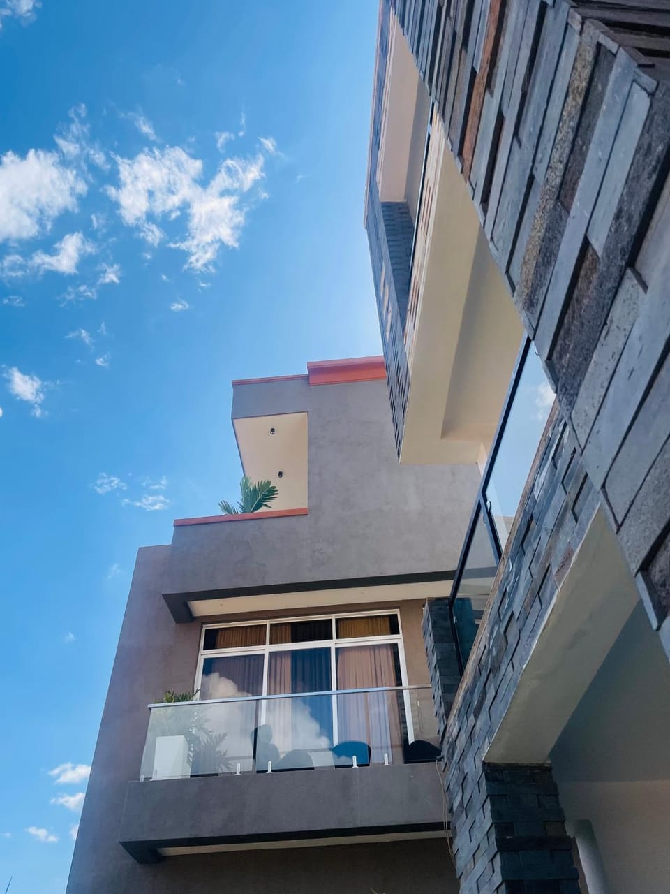 Property building, Day, View (from property/room), Balcony/Terrace
