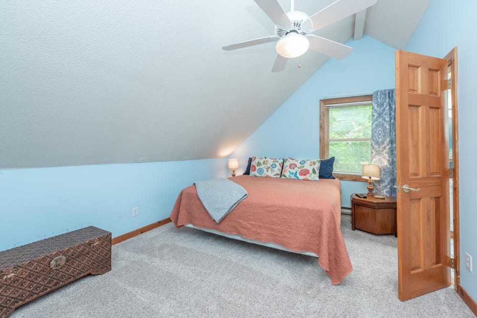 Apache Green House in Deep Creek Lake