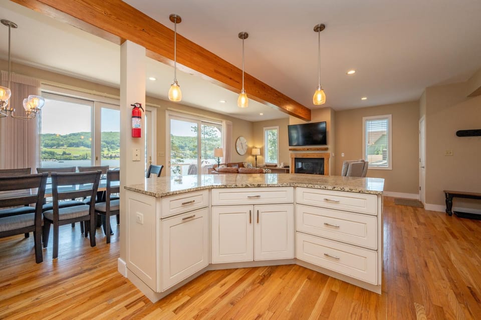 Apres Ski by Railey Vacations Bed and Breakfast in McHenry