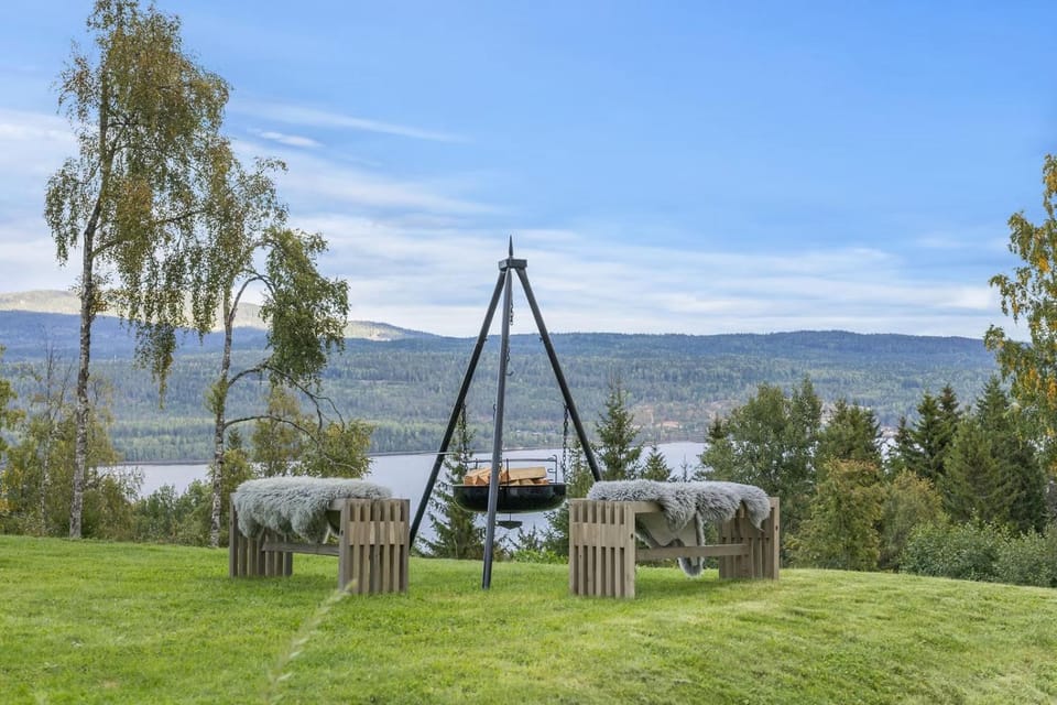 Day, BBQ facilities, Garden, Lake view, Mountain view
