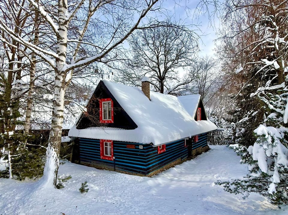 Property building, Day, Winter