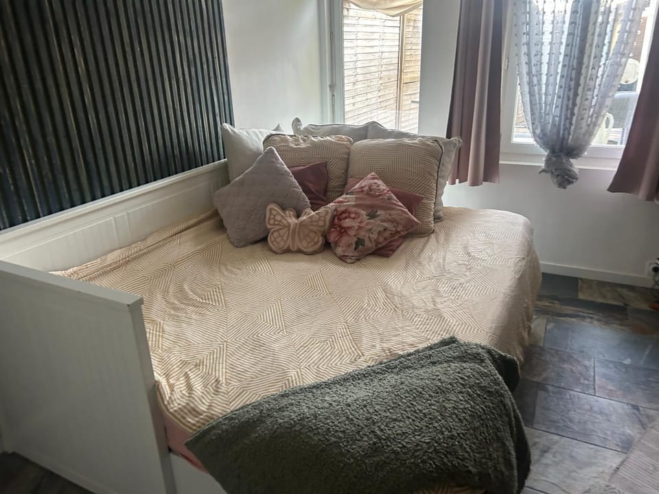Studio climatisé avec terrasse Apartment in Narbonne