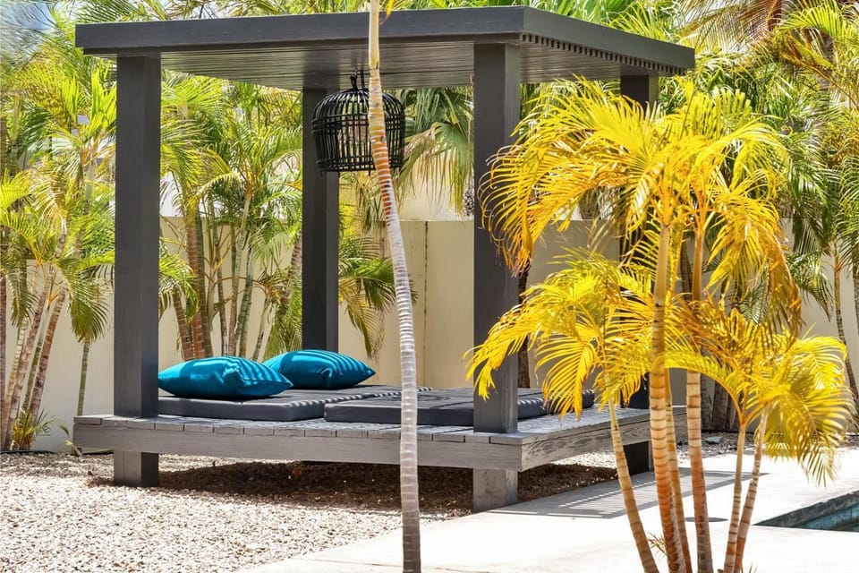 Villa Vierkant with a quiet location a private pool and an extra spacious outdoor area Villa in Venezuela