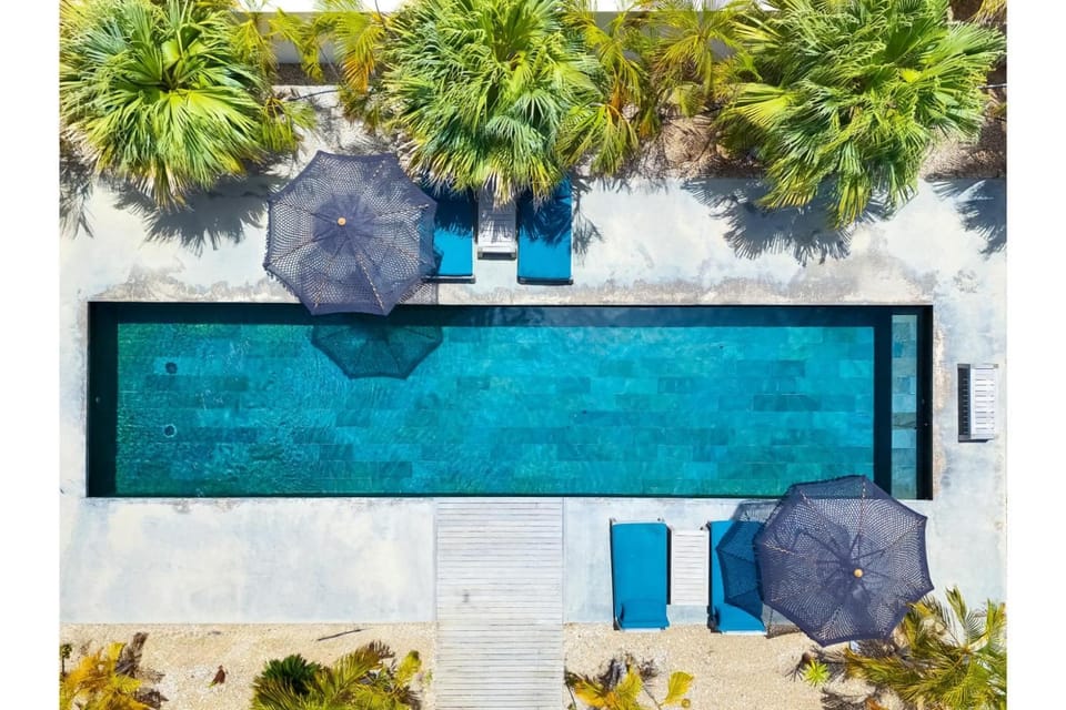 Villa Vierkant with a quiet location a private pool and an extra spacious outdoor area Villa in Venezuela