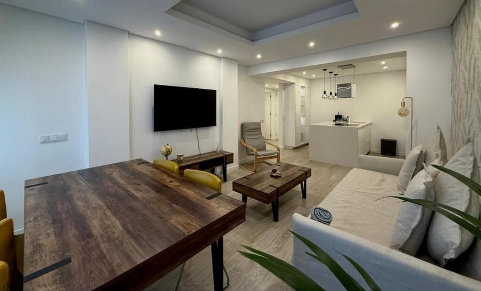 Lovely & Comfy I - Checkinhome Apartment in Estoril