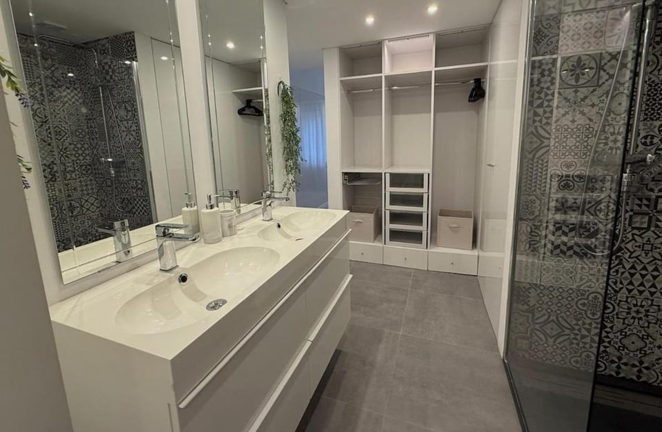 Lovely & Comfy I - Checkinhome Apartment in Estoril