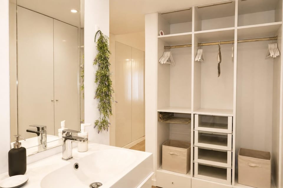 Lovely & Comfy I - Checkinhome Apartment in Estoril