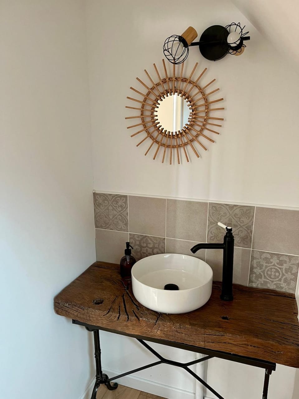 Calme, moderne, Dives Apartment in Normandy