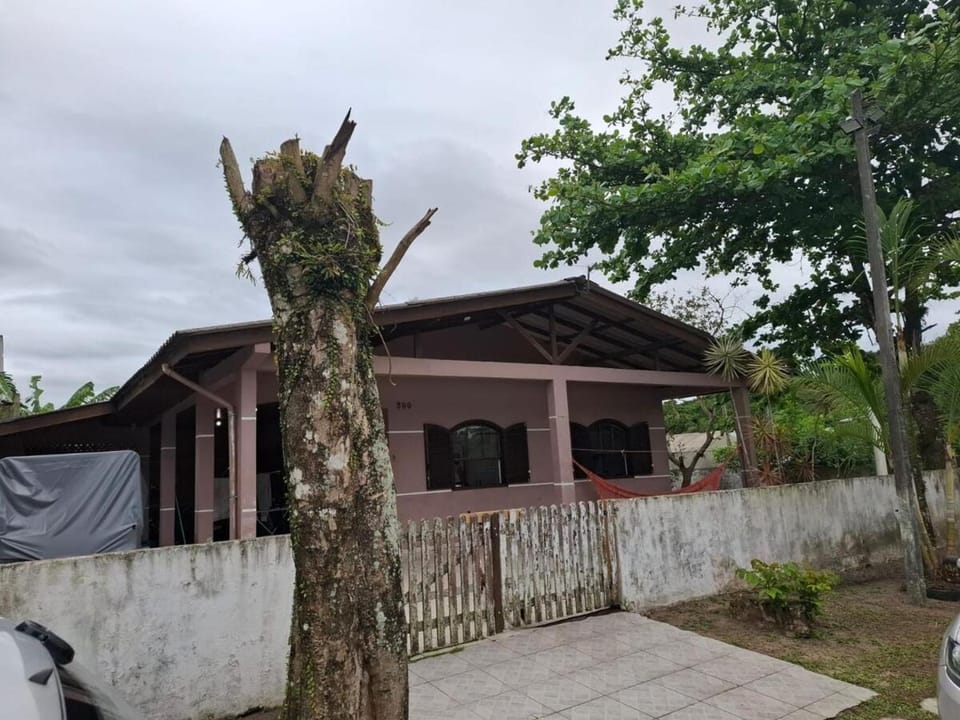 Casa para locação temporada Santa Teresinha Pontal PR House in Pontal do Paraná